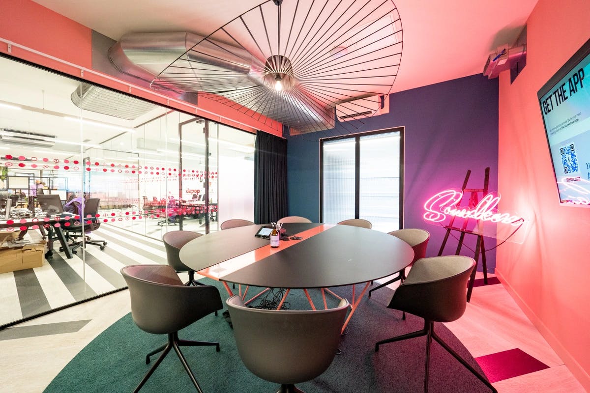 huckletree manchester meeting room
